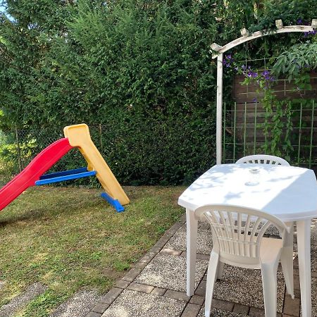 Schoenes Ferienhaus&Monteurzimmer Direkt In Lich, Ruhige&Zentrale Lage Exterior foto
