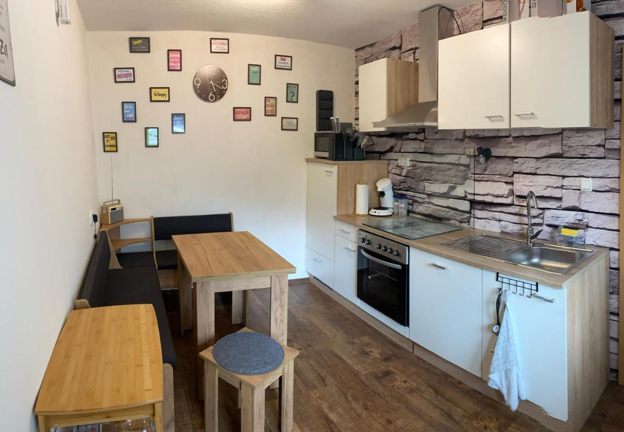 Schoenes Ferienhaus&Monteurzimmer Direkt In Lich, Ruhige&Zentrale Lage Exterior foto